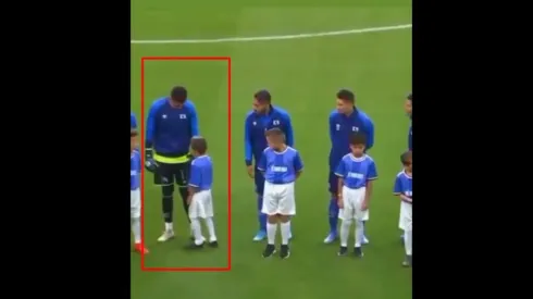 Niño salvadoreño conmovió a Kevin Carabantes