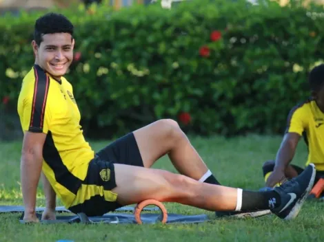 Jhow Benavidez se río del mismo después de mandar saludos a su "mujer y novia"