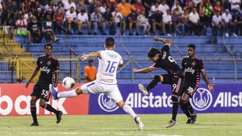Olimpia rescató un empate como local
