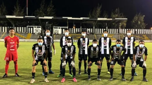 El puntero de Nicaragua y su protesta frente al coronavirus.