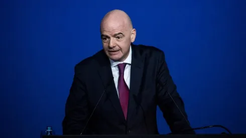 Infantino busca forma de ayudar a los clubes.
