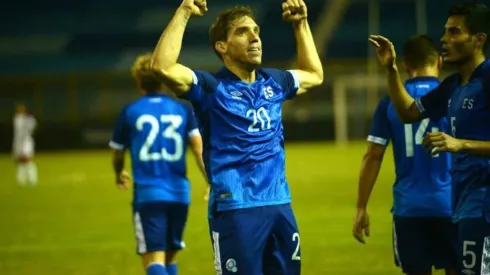 Pablo Punyed de El Salvador celebra un gol de la Liga de Naciones Concacaf