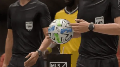 Kendall Waston saldrá a la cancha de manera virtual.