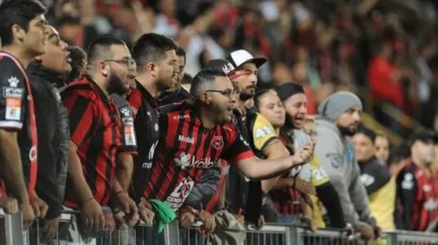 La innovadora idea de Alajuelense para tener aficionados en los partidos