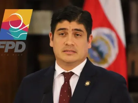 Presidente de Costa Rica asegura que la vuelta del fútbol da "salud mental"