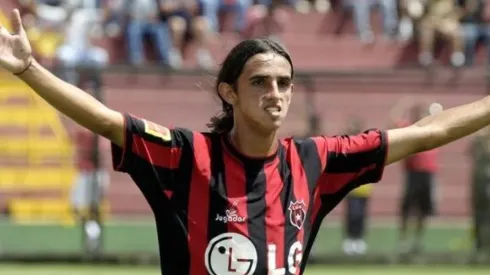 ¿Vuelve Bryan Ruiz a Costa Rica?