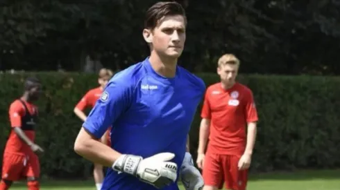 Oficial: Nicholas Hagen se va al extranjero