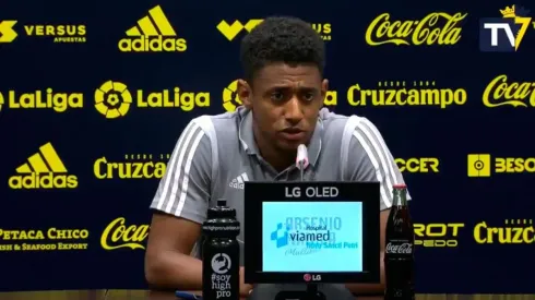 Choco Lozano en conferencia de prensa