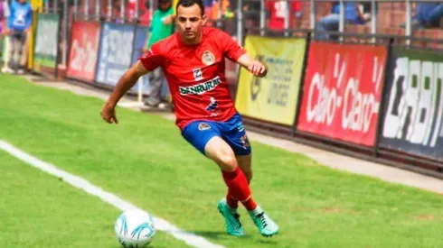 Marco Pappa con la camiseta de Municipal