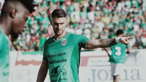 ¿No llega? Espíndola sigue sin poder viajar y en Saprissa analizan alternativas