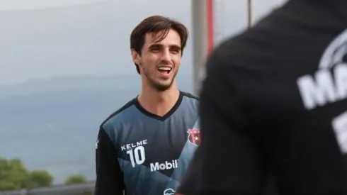 ¿Será titular? Bryan Ruiz jugará en Alajuelense tras 14 años