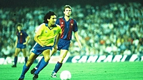 Mágico González en un partido de Liga ante el Barcelona