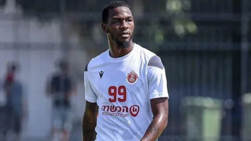 Omar Browne deja Europa y vuelve a Panamá