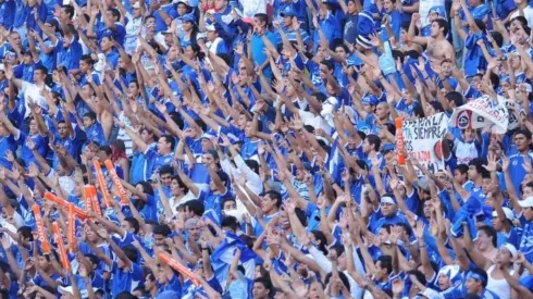 Oficial: el fútbol de El Salvador volverá con público en los estadios