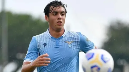 Valerio Rodrigo Marinacci con la camiseta de la Lazio