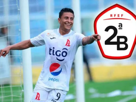 Oscar Cerén tiene avanzada su llegada a un club de la Segunda de España