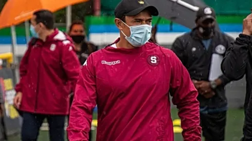 Walter Centeno se mantiene firme