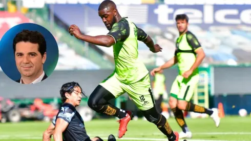 Andrés Agulla ve a Joel Campbell en la final en México