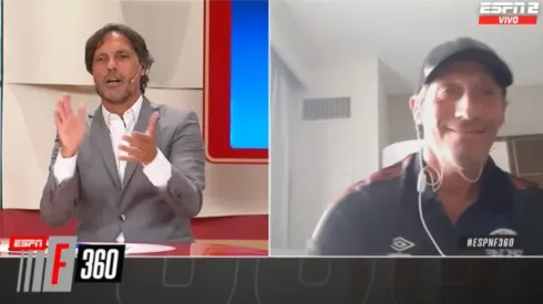 Pedro Troglio recibido entre aplausos por televisión de Argentina tras clasificar a semis con Olimpia