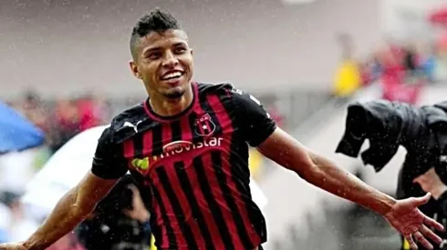 Johan Venegas regresaría a Alajuelense