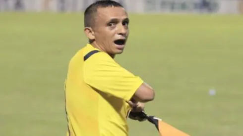 Exárbitro se marcha de Honduras tras recibir amenazas de muerte