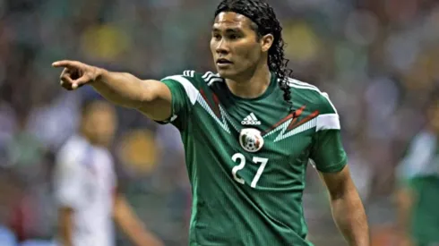 Carlos Peña iría al fútbol salvadoreño