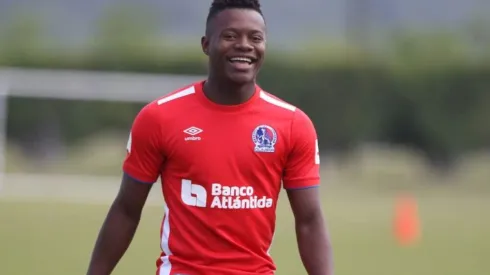 Junior Lacayo jugará en Guatemala