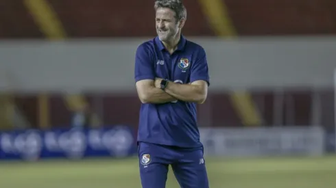 Thomas Christiansen no salió contento con el empate contra Serbia