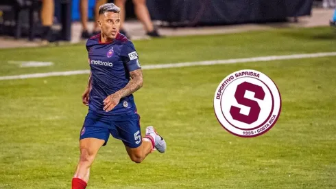 Francisco Calvo actualmente viste la camiseta del Chicago Fire