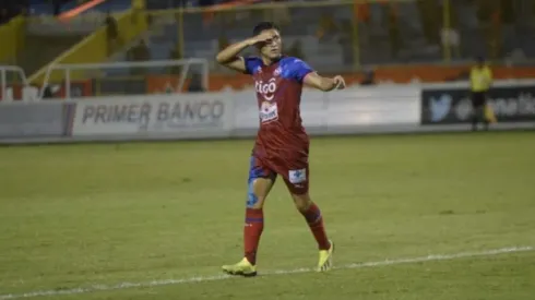 Dustin Corea deja el Edmonton FC de Canadá y vuelve a FAS