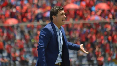 Sebastián Bini podría dejar Municipal si suma otro mal resultado