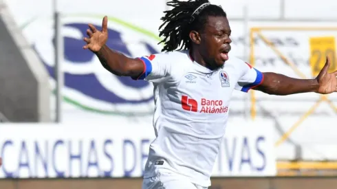 Olimpia vence a Motagua y se lleva el Clásico