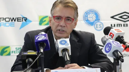 De Los Cobos se despide con palabras de agradecimiento