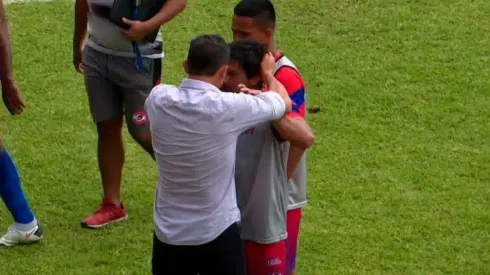 Sebastián Bini agrede a un jugador rival