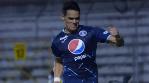 Motagua vence a Olimpia que tuvo tres expulsados