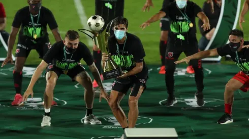 Alajuelense arrasa en los premios de la Unafut