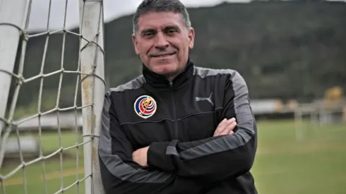 ¡Nuevo DT de Costa Rica trajo memes a las redes!