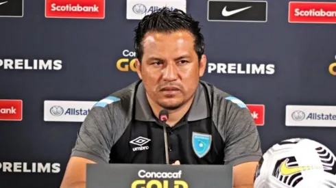 Los números de Amarini Villatoro con la Azul y Blanco