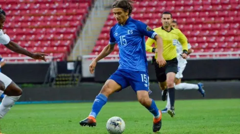 Enrico Hernández explota contra un aficionado de El Salvador