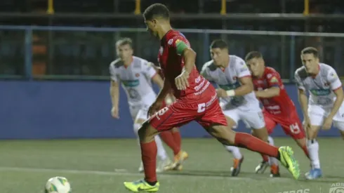 Álvaro Saborío evita el triunfo de Alajuelense