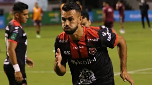 Alajuelense fue castigado con memes en las redes