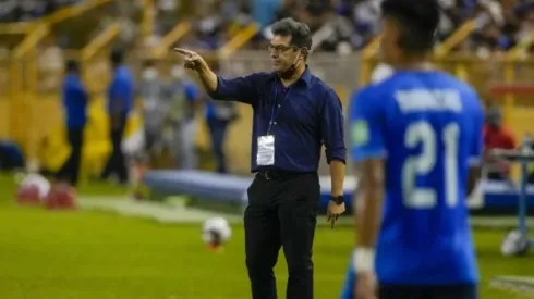 Hugo Pérez sobre los empates de El Salvador: "No entraré en pánico"