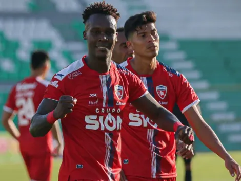 Rubilio Castillo anota doblete con Royal Pari