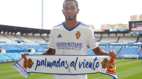 César Yanis fue presentado oficialmente en Real Zaragoza
