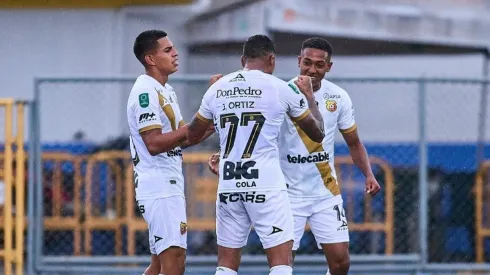 Herediano celebra un gol (CSH Oficial)
