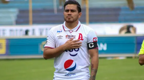 Fito Zelaya tuvo que salir de El Salvador