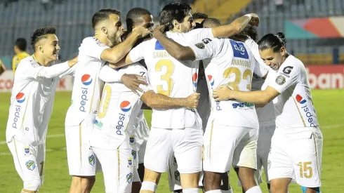 Comunicaciones venció a Guastatoya en ambos partidos