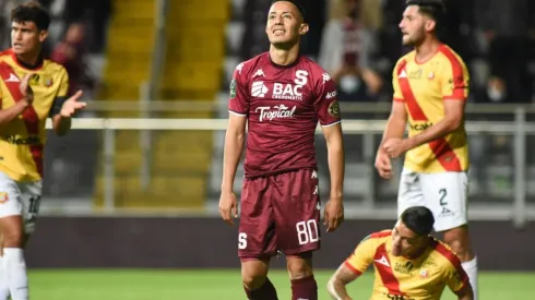 Gran juego de Jimmy Marín ante Herediano (Saprissa Oficial)