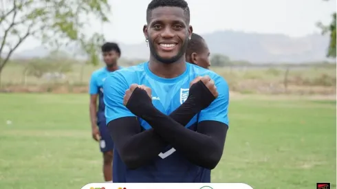 Óscar Linton se despide del fútbol asiático.