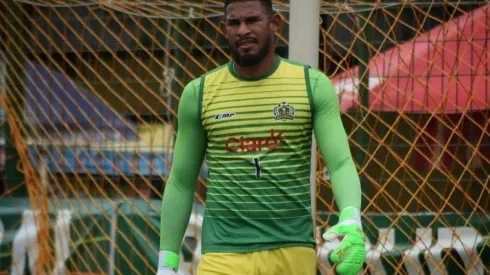 José Calderón llegaría al fútbol internacional.